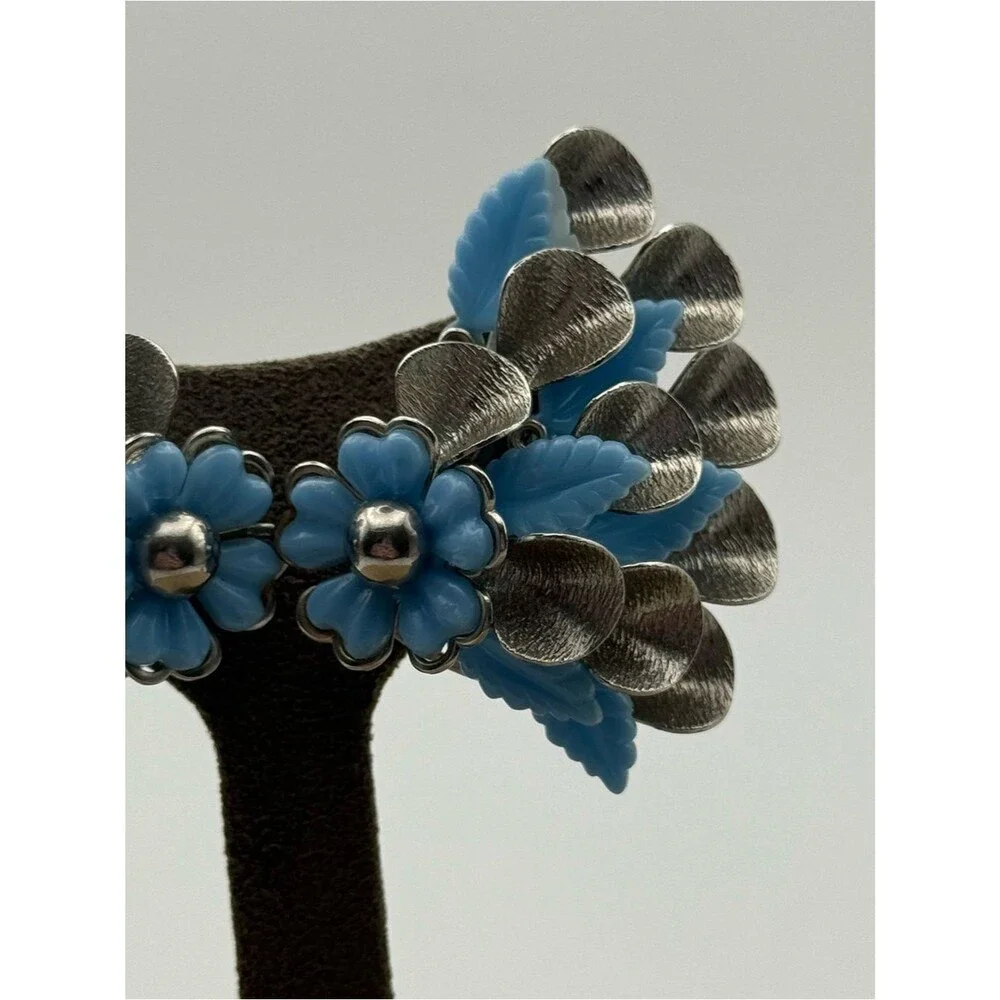 Vintage abstract Blue Flower Cluster Statement clip on earrings